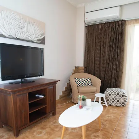 Electra's 2-bedroom Apt-convenient Location *
