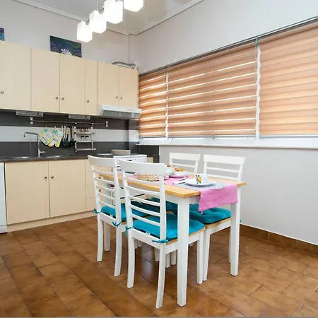 Electra's 2-bedroom Apt-convenient Location * Patras
