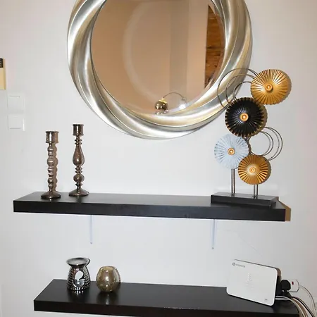 Electra's 2-bedroom Apt-convenient Location *