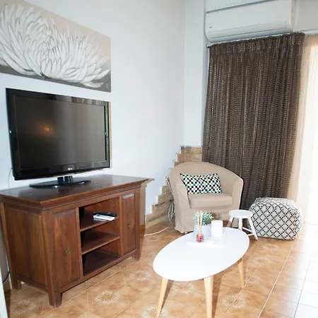 Electra's 2-bedroom Apt-convenient Location * Patras