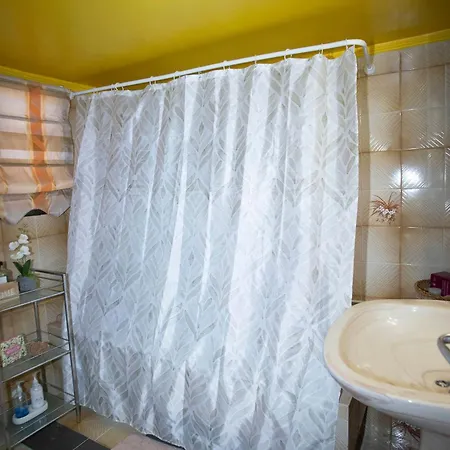 Electra's 2-bedroom Apt-convenient Location